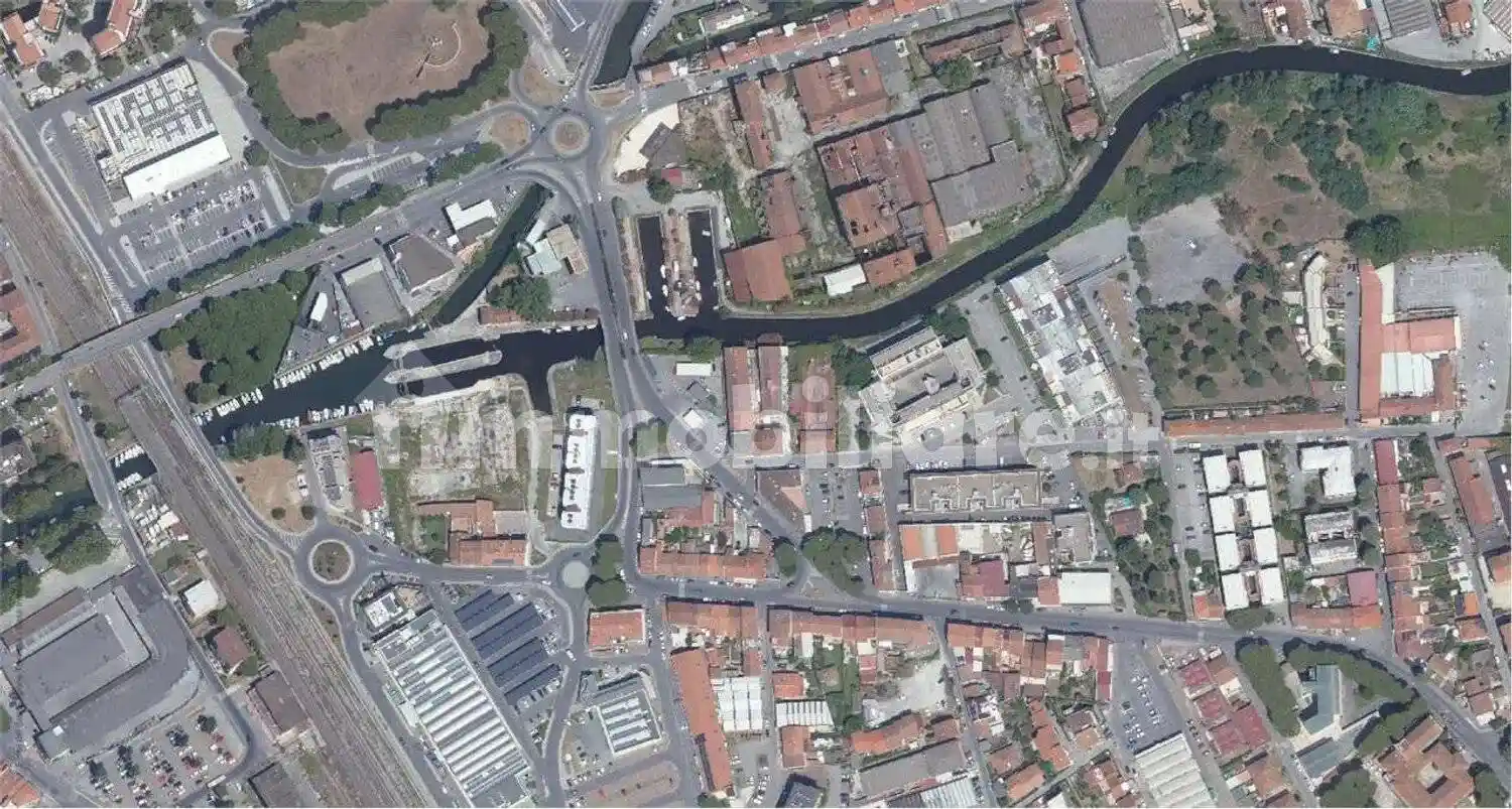 Appartamento in vendita a Viareggio