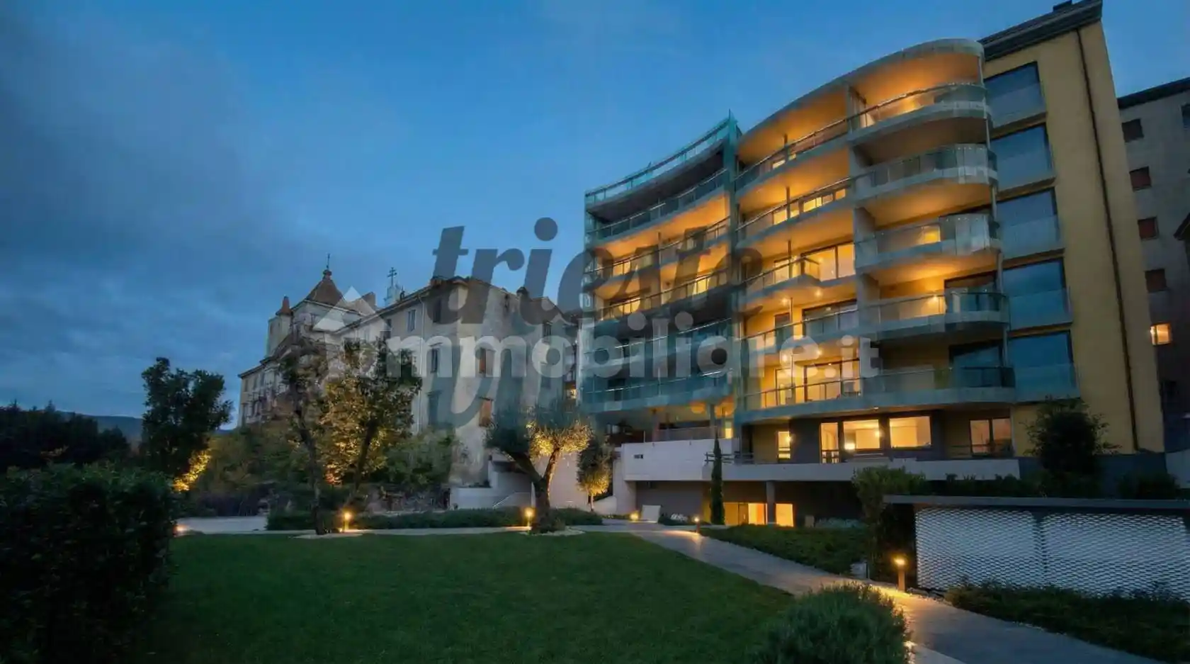 Appartamento in vendita a Trieste