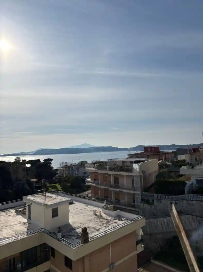 Appartamento in vendita a Pozzuoli