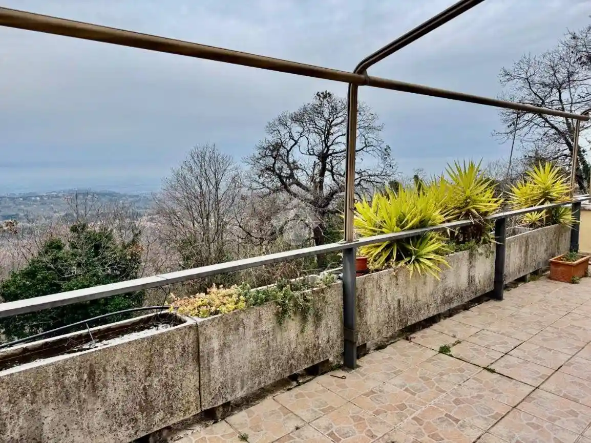 Appartamento in vendita a Rocca di Papa