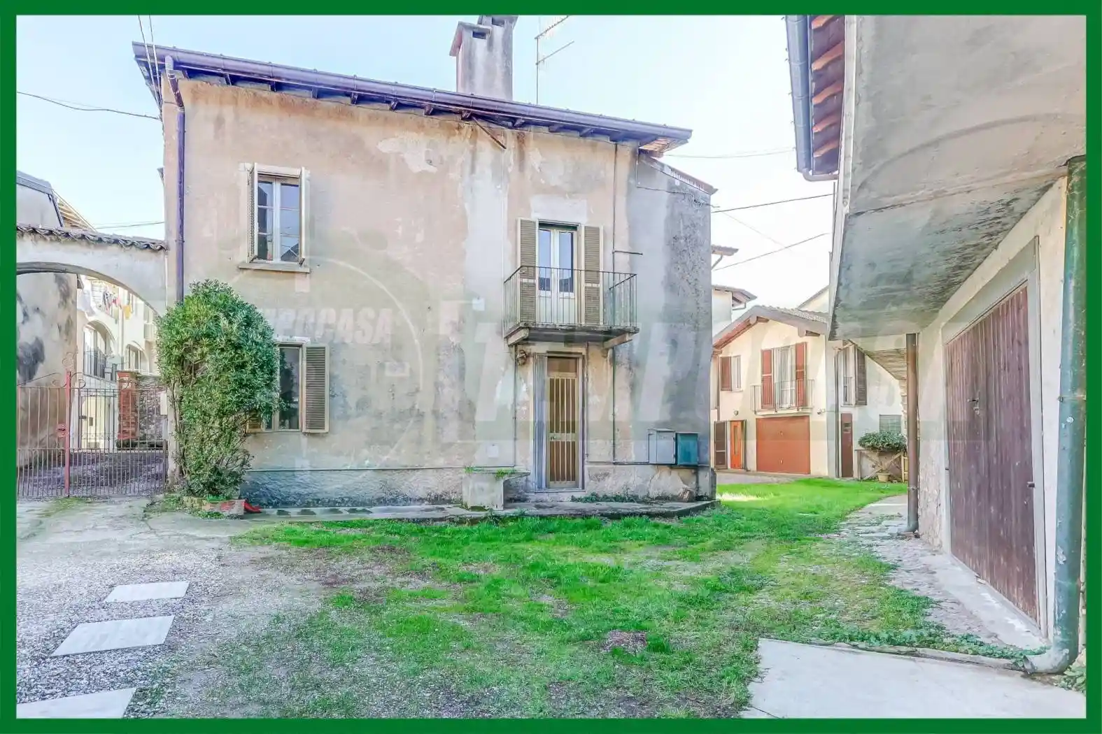 Appartamento in vendita a Gavirate