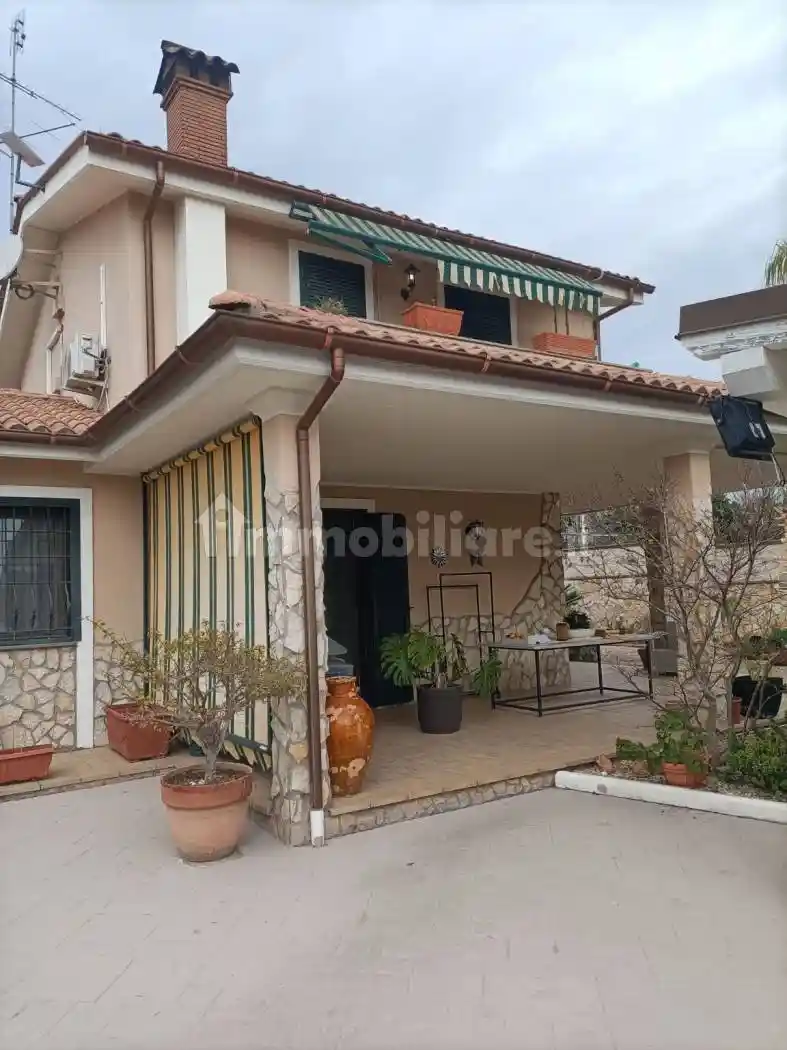 Villa in vendita a Anzio