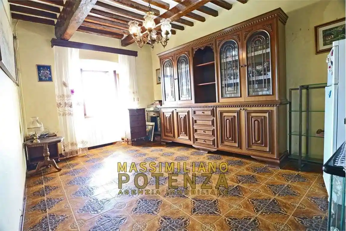 Appartamento in vendita a Pescia