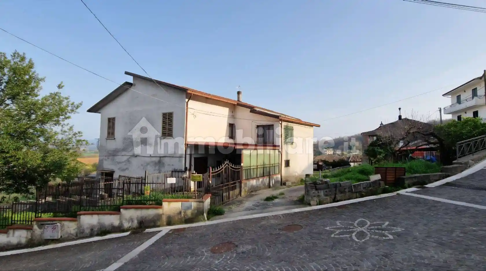 Villa in vendita a Dragoni