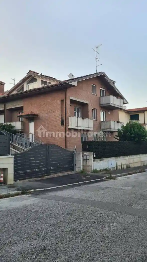 Villa in vendita a Coriano