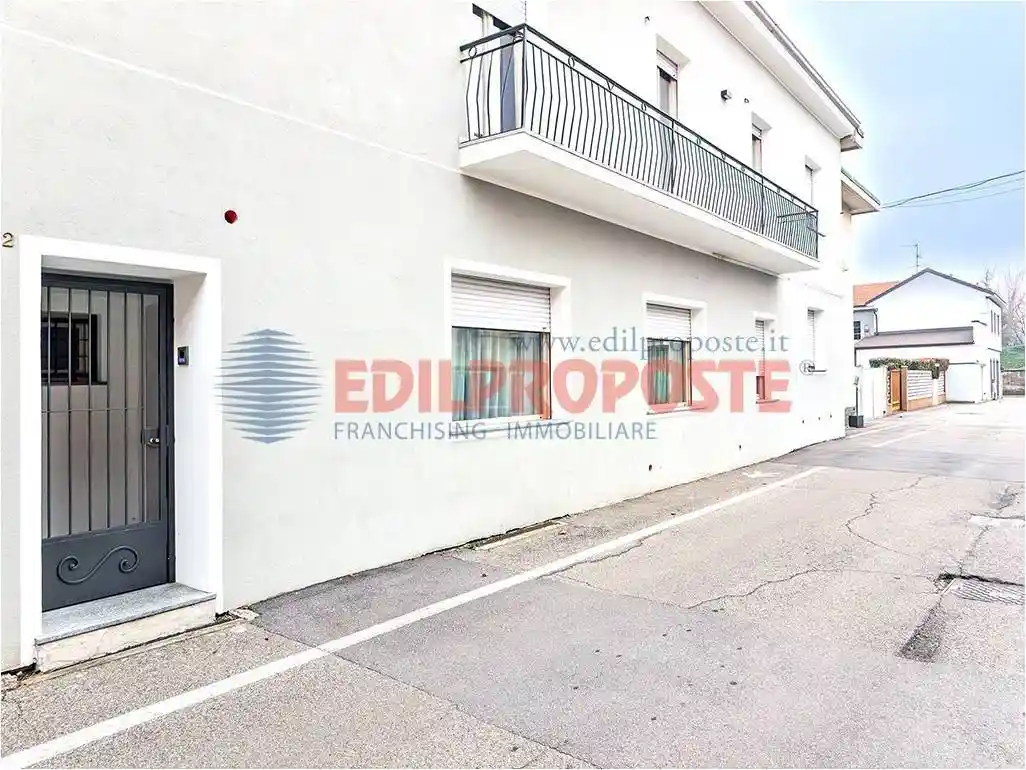 Casa indipendente in vendita a Varedo