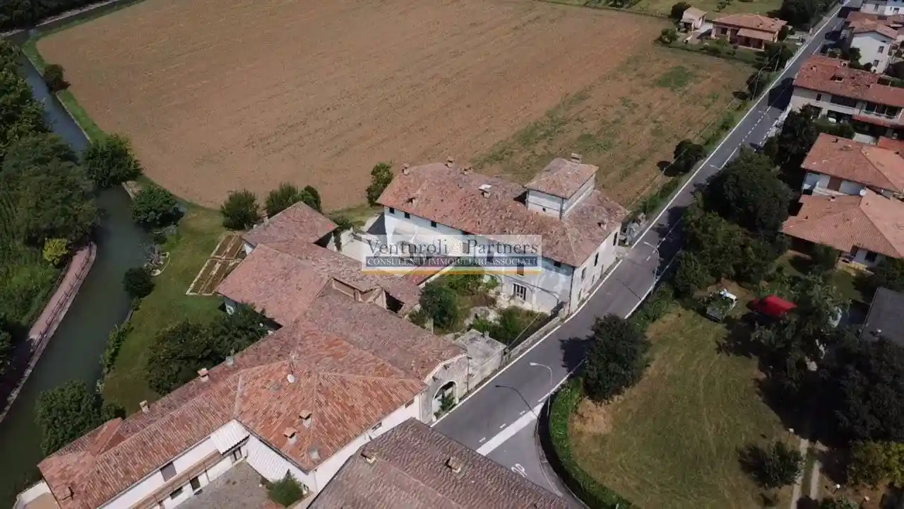 Rustico - Casale in vendita a Bedizzole