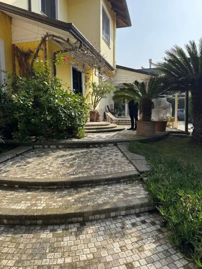 Villa in vendita a Giugliano in Campania