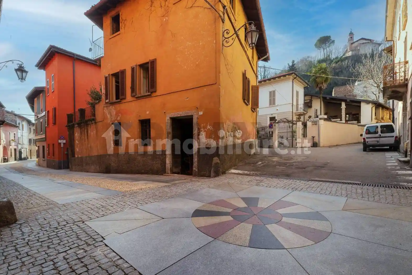 Appartamento in vendita a Besano