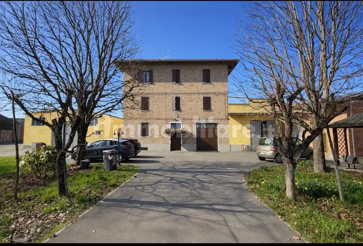 Villa in vendita a Modena