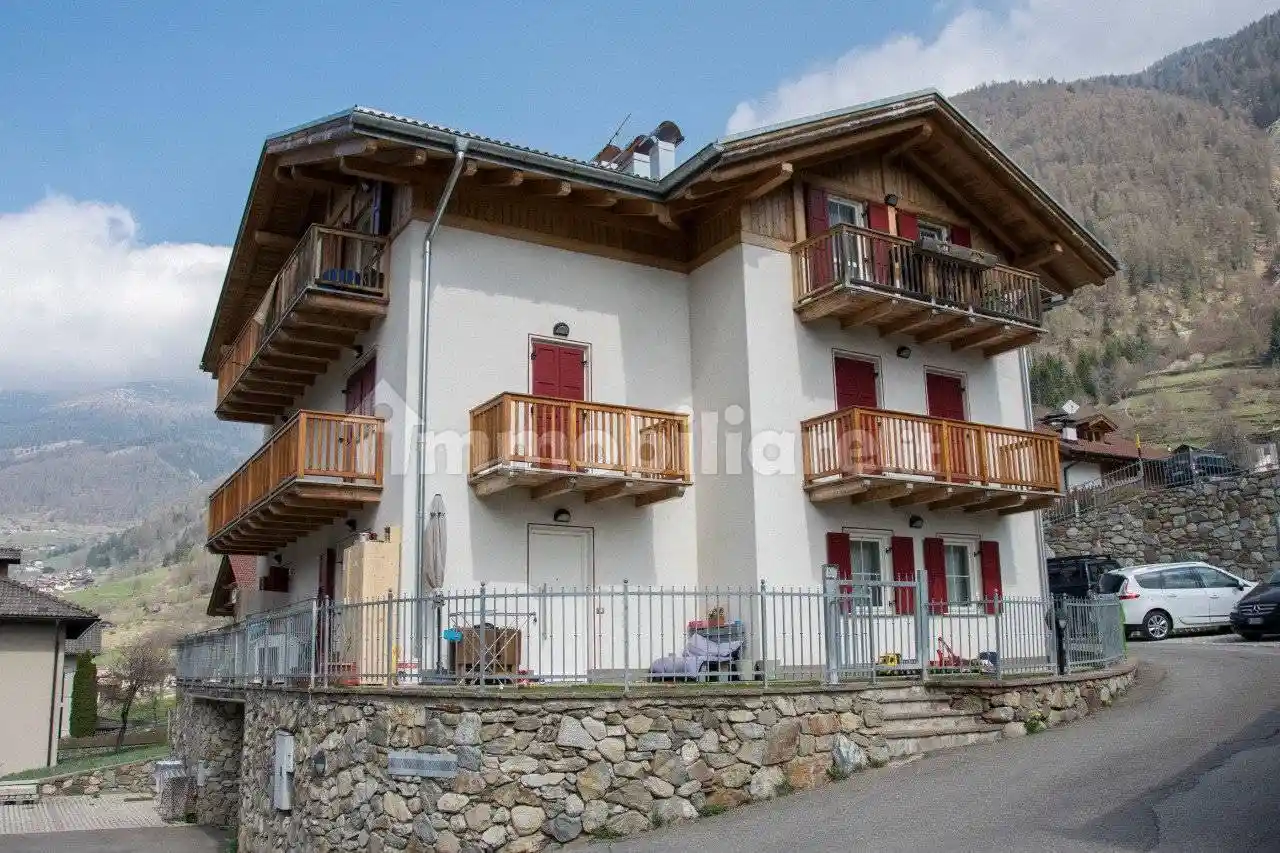 Appartamento in vendita a Rabbi