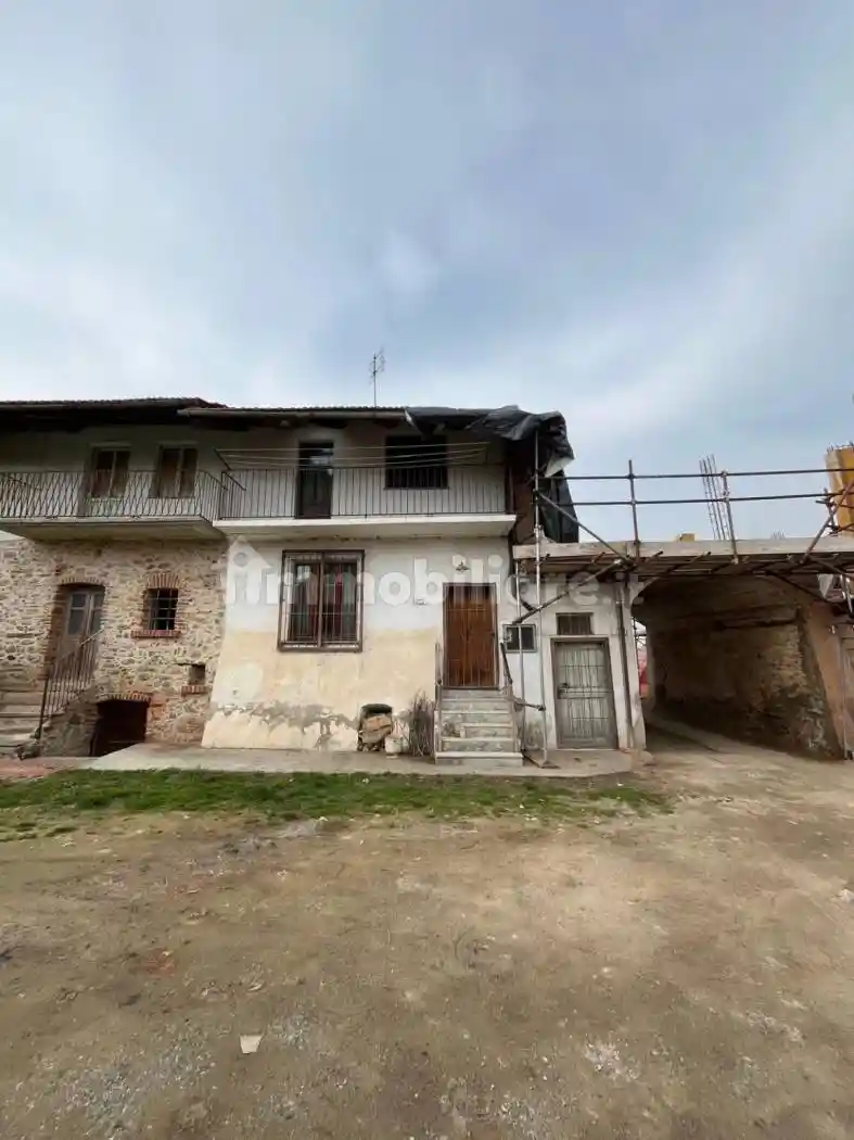 Casa indipendente in vendita a Busca