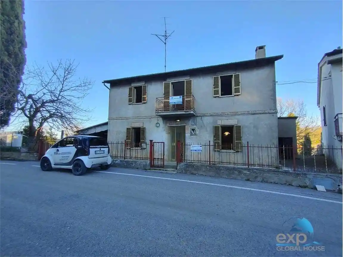 Casa indipendente in vendita a Massa Martana