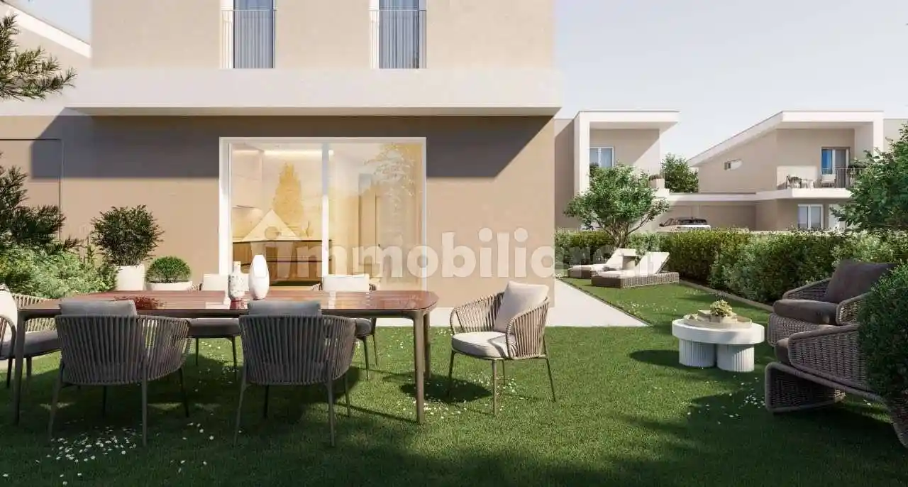 Villa in vendita a Castelnuovo del Garda