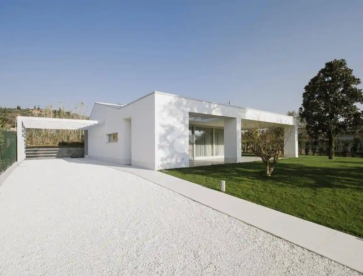 Villa in vendita a Bardolino