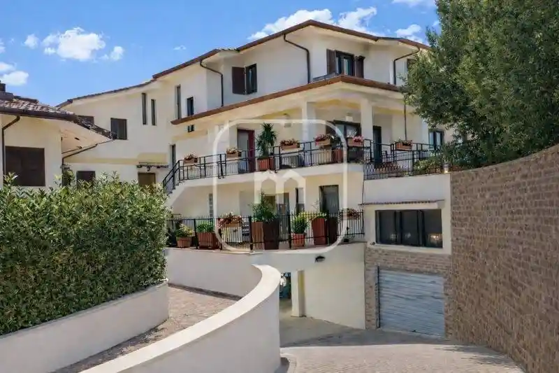 Villa in vendita a Frascati