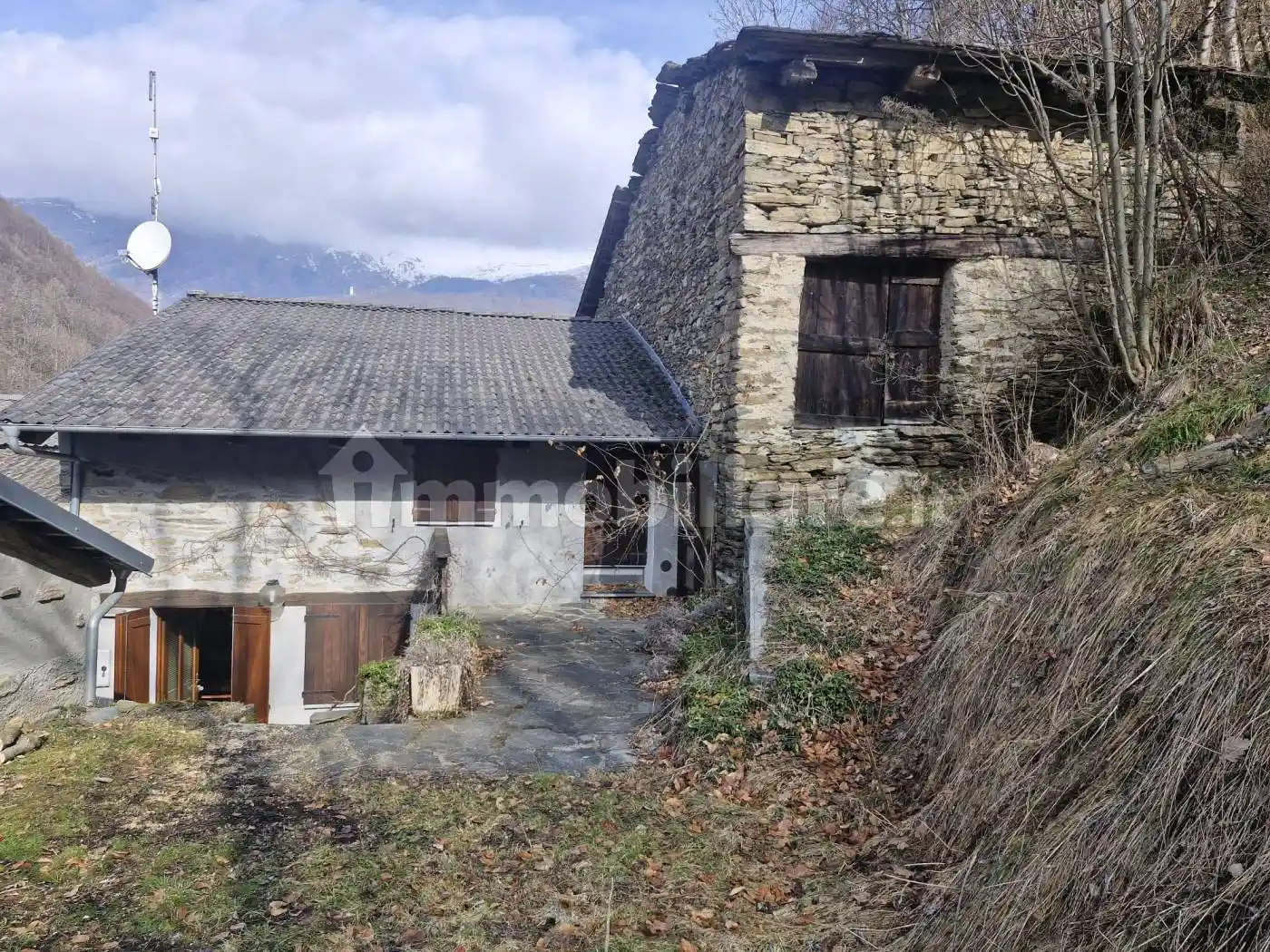 Casa indipendente in vendita a Sampeyre