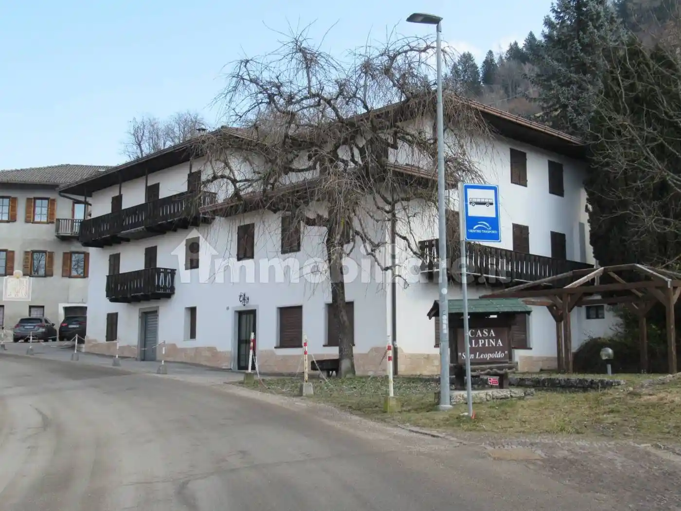 Palazzo - Edificio in vendita a Frassilongo