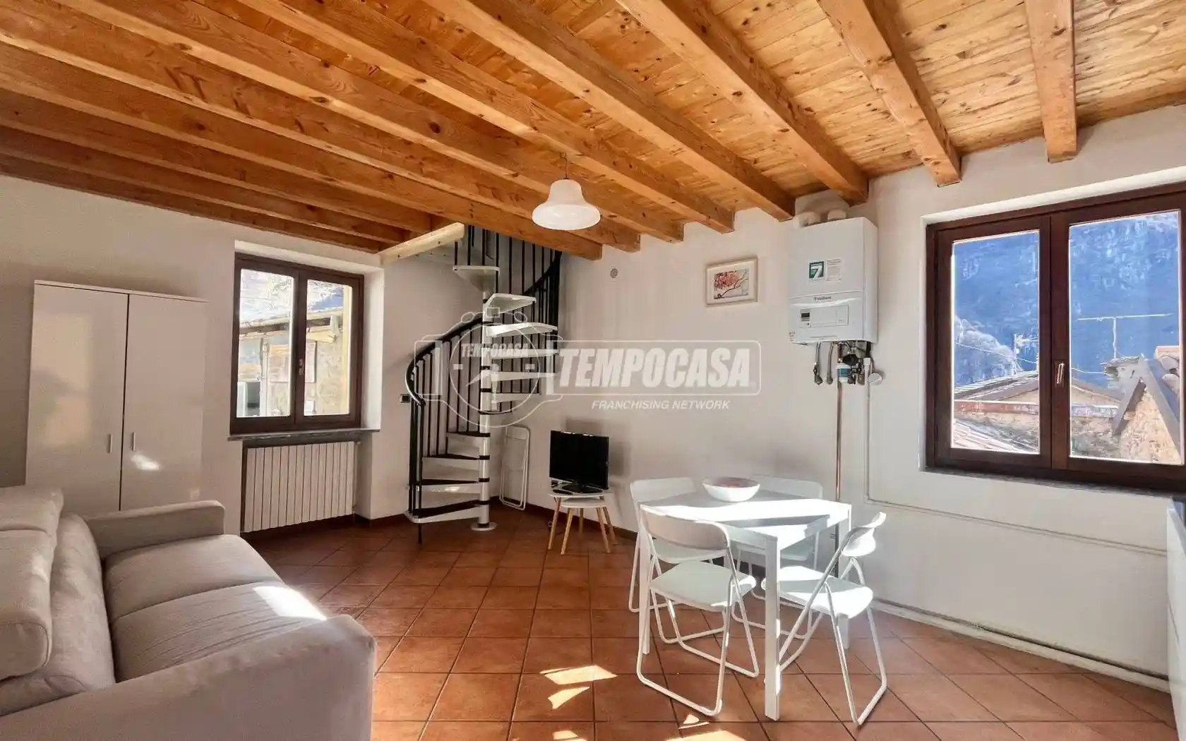 Appartamento in vendita a Ballabio