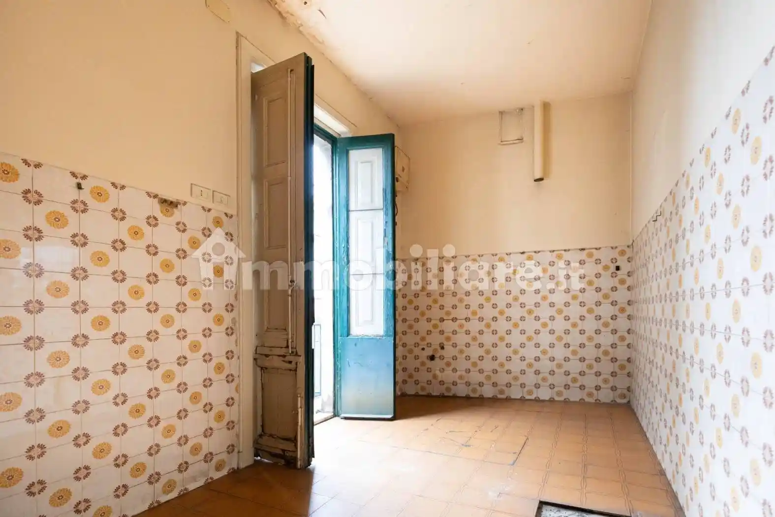 Palazzo - Edificio in vendita a Giarre