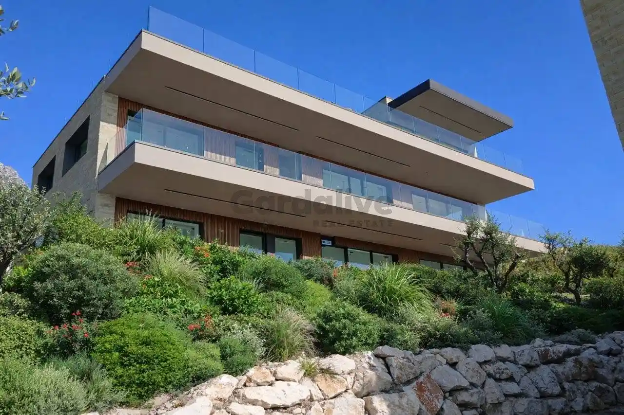 Appartamento in vendita a Toscolano-Maderno