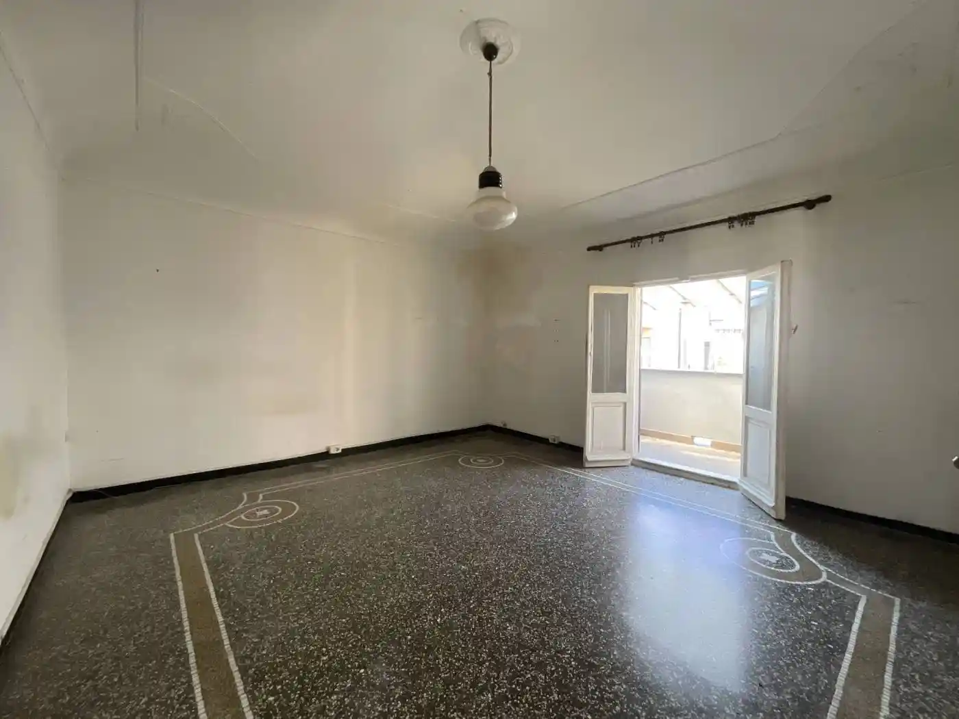 Appartamento in vendita a Savona