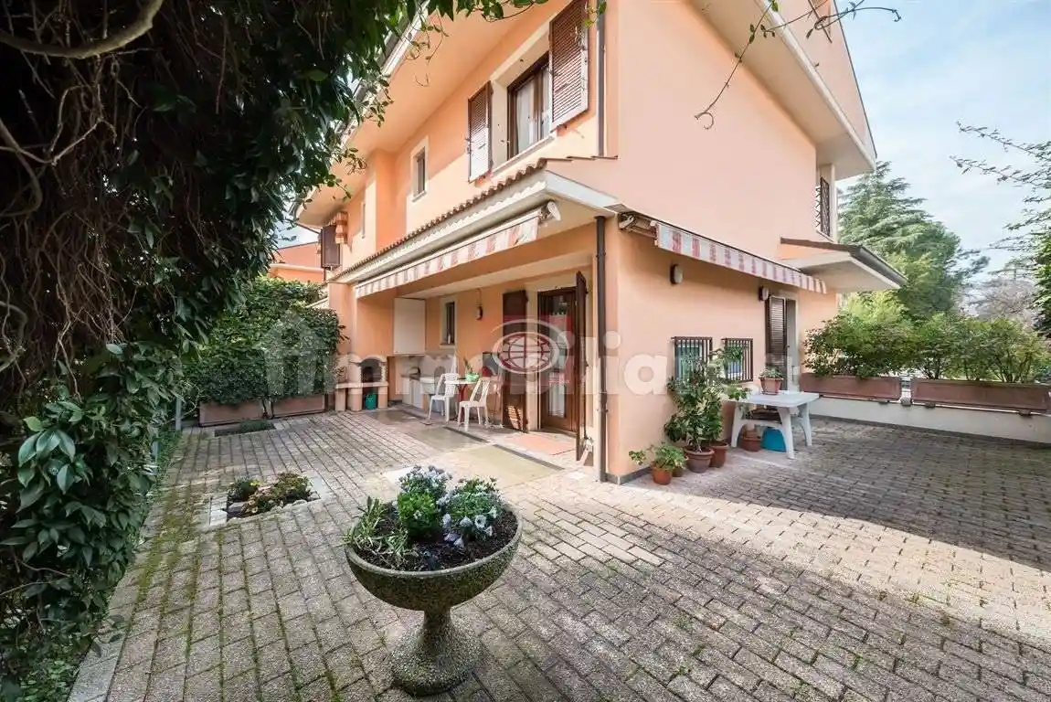 Villa in vendita a Cesena