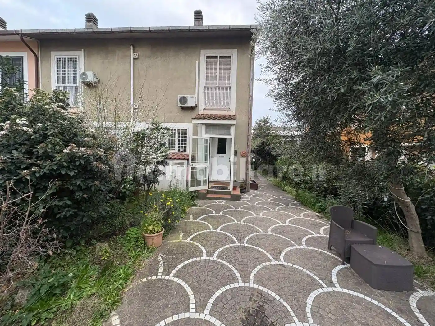 Villetta a schiera in affitto a Roma