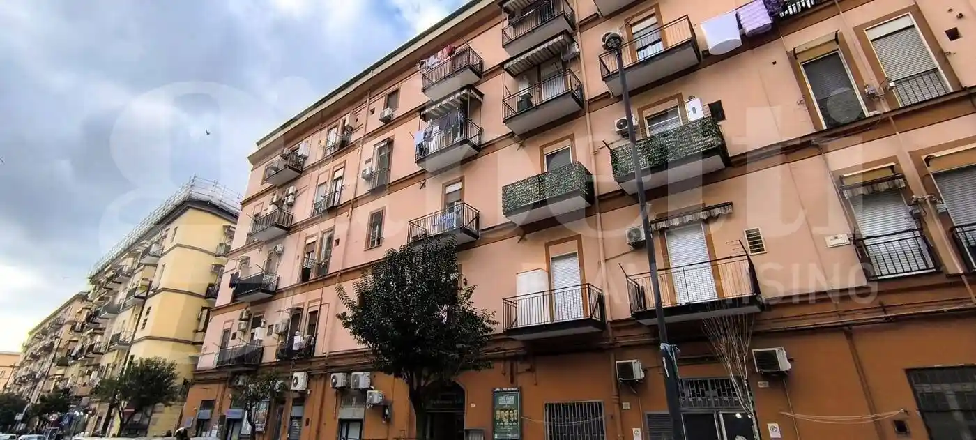 Appartamento in vendita a Napoli