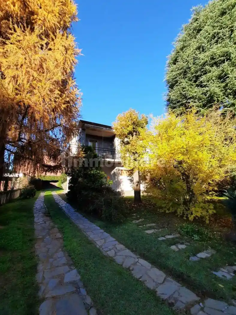 Villa in vendita a Gerenzano