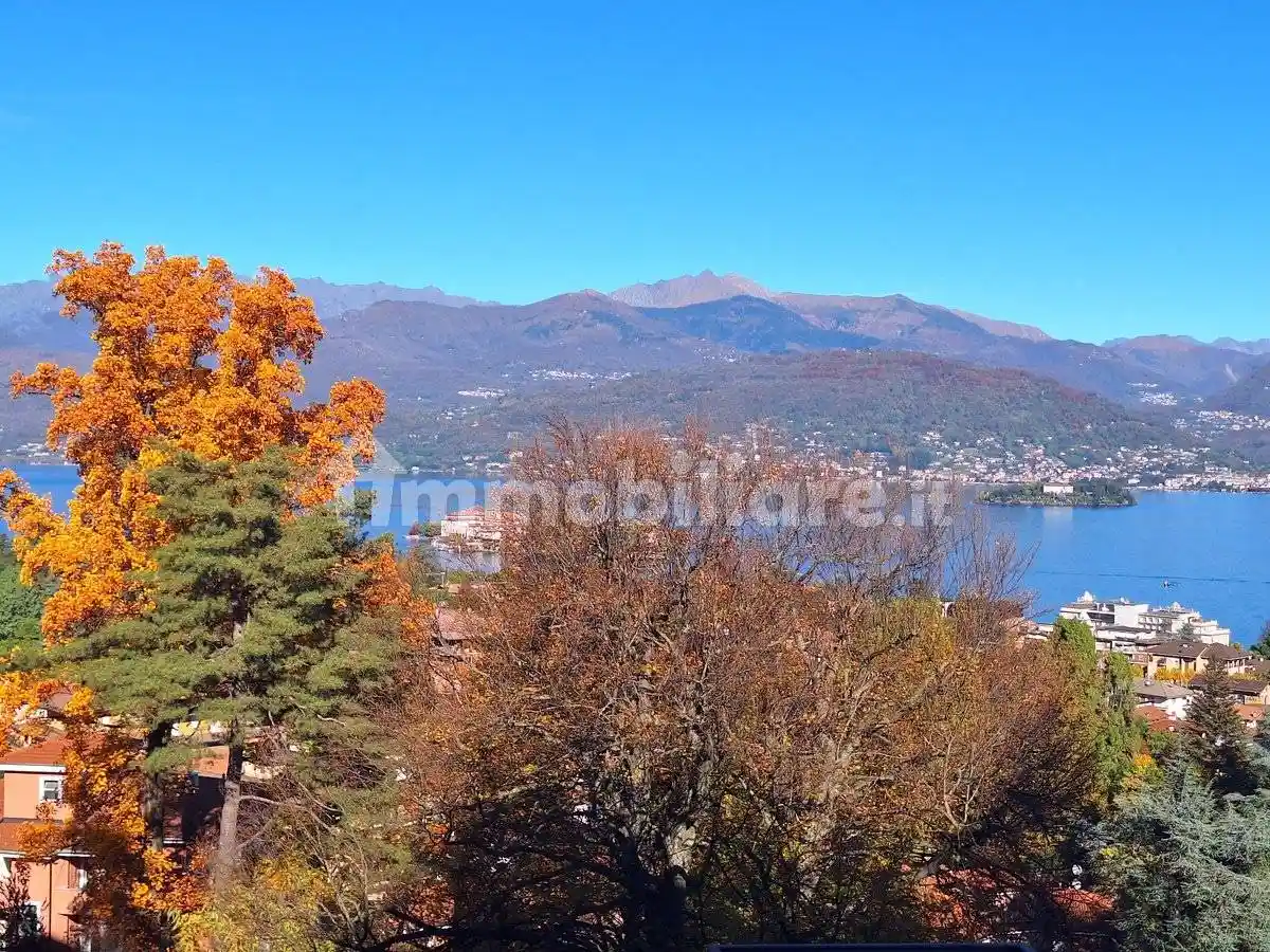 Appartamento in vendita a Stresa