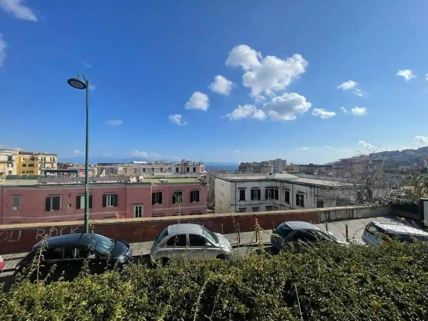 Appartamento in vendita a Napoli