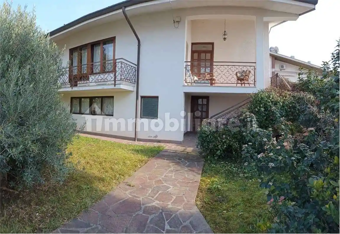 Villa in vendita a Gorizia