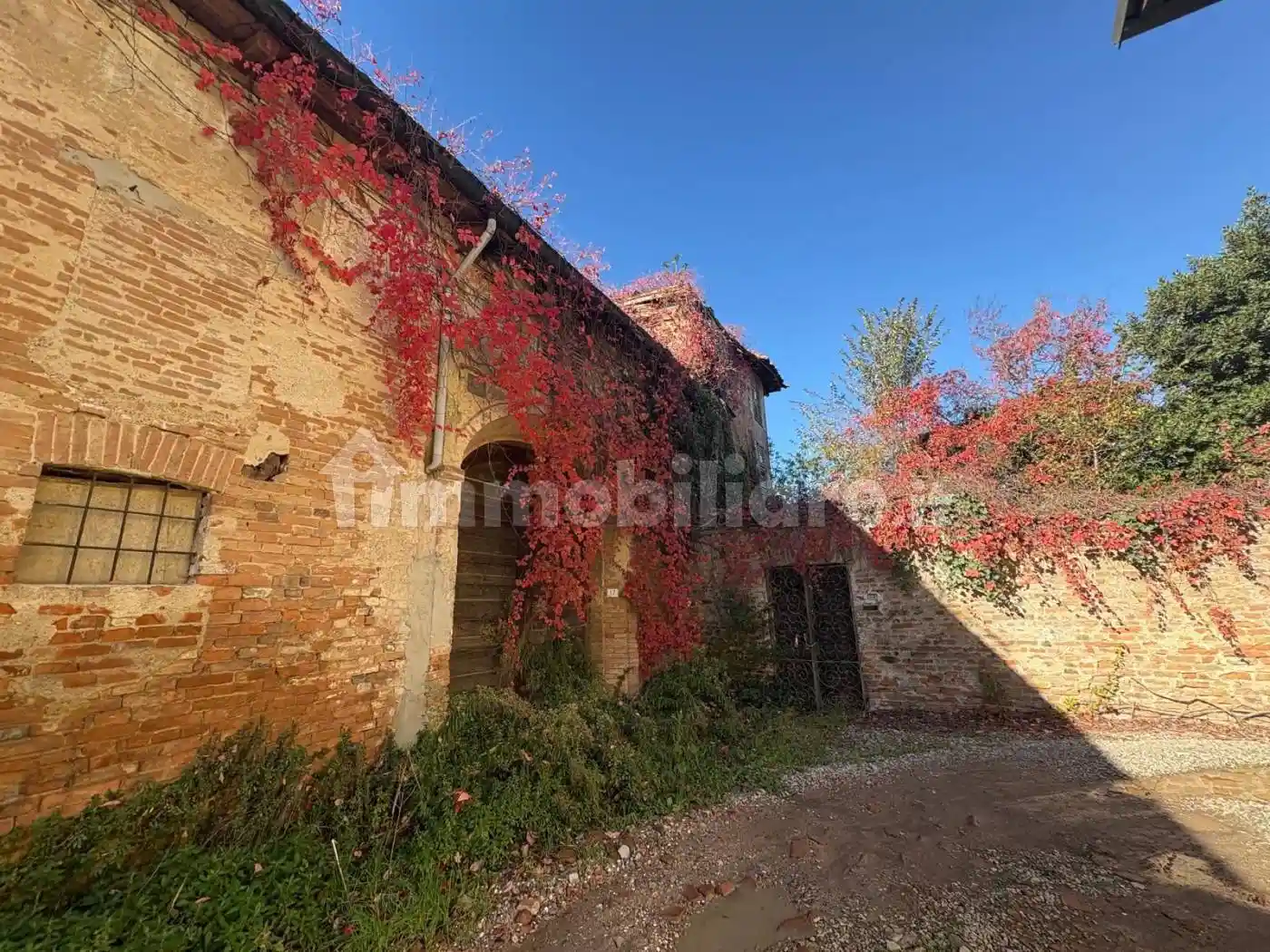 Casa indipendente in vendita a Pavia