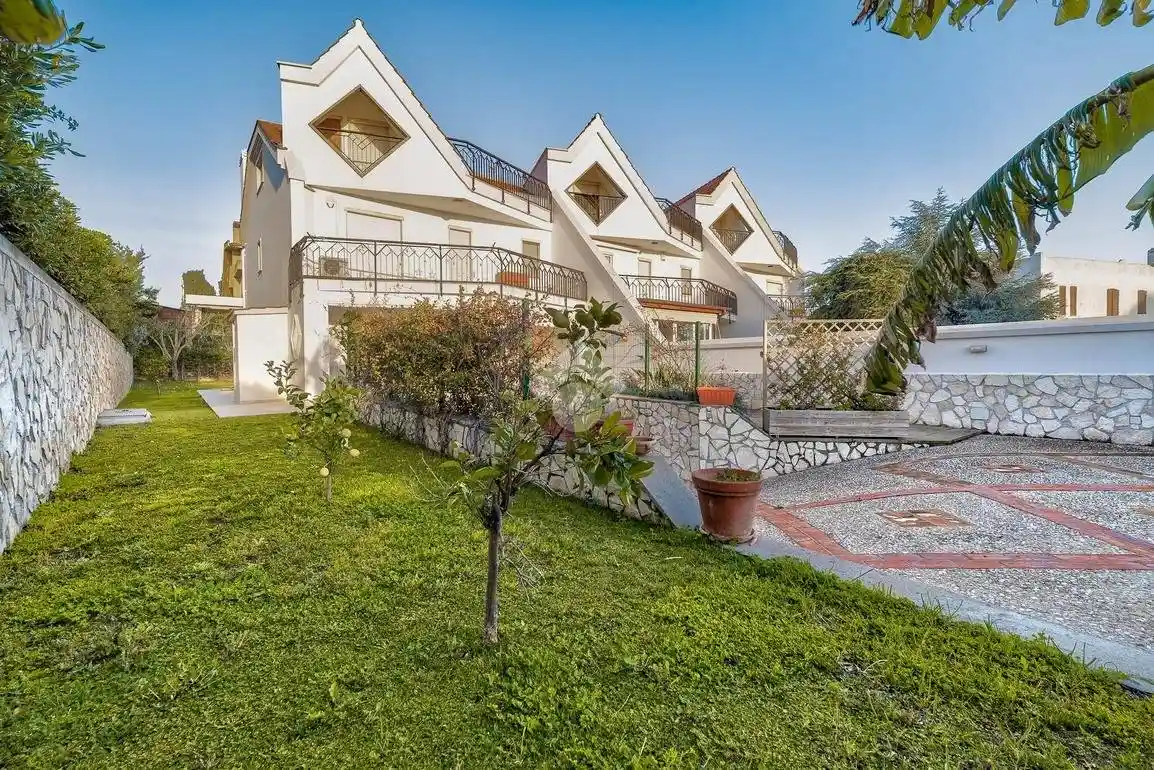 Villa in vendita a Civitavecchia