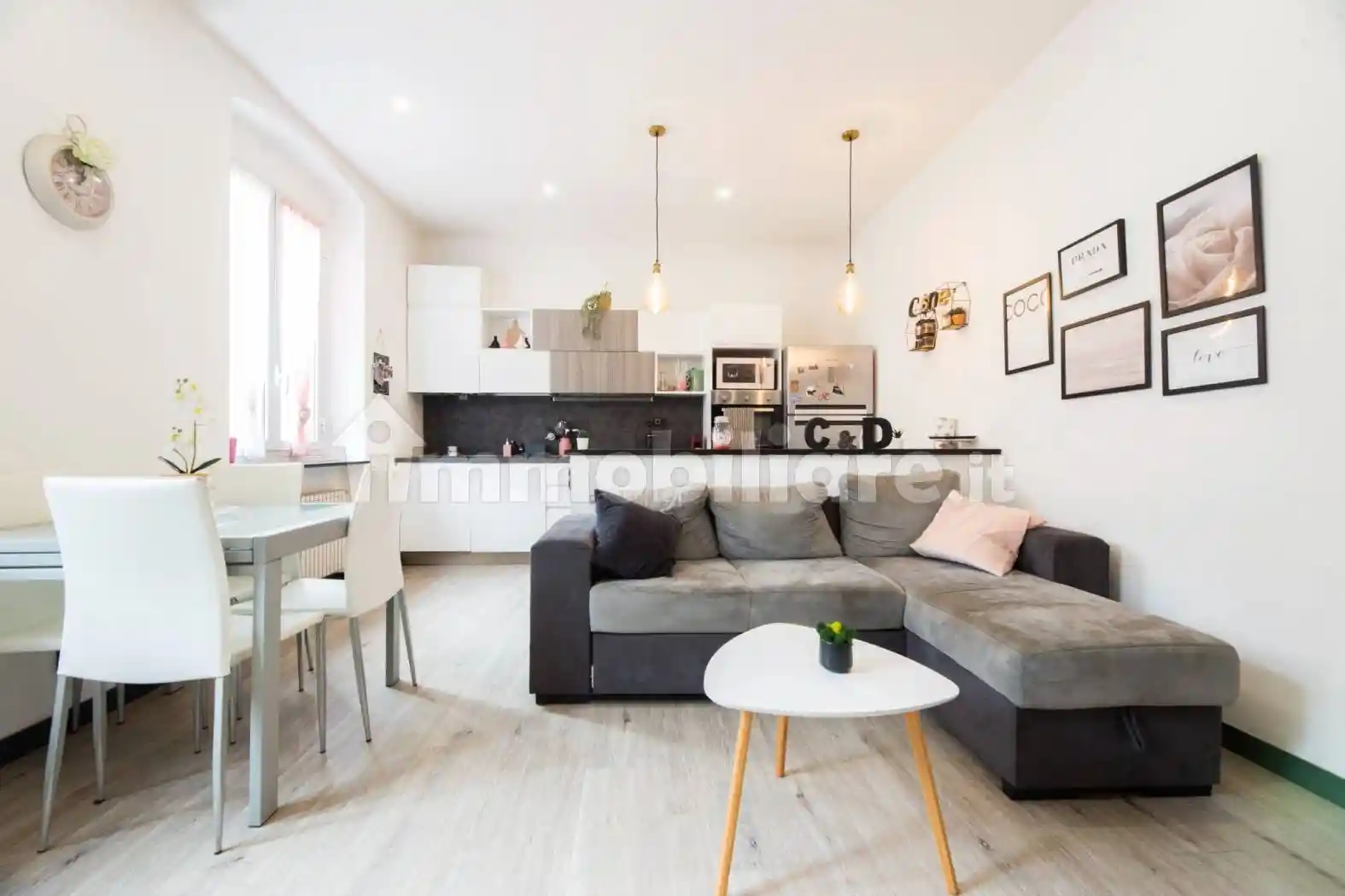 Appartamento in vendita a Genova