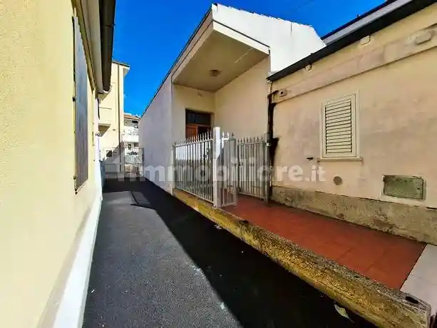 Casa indipendente in vendita a Pescara