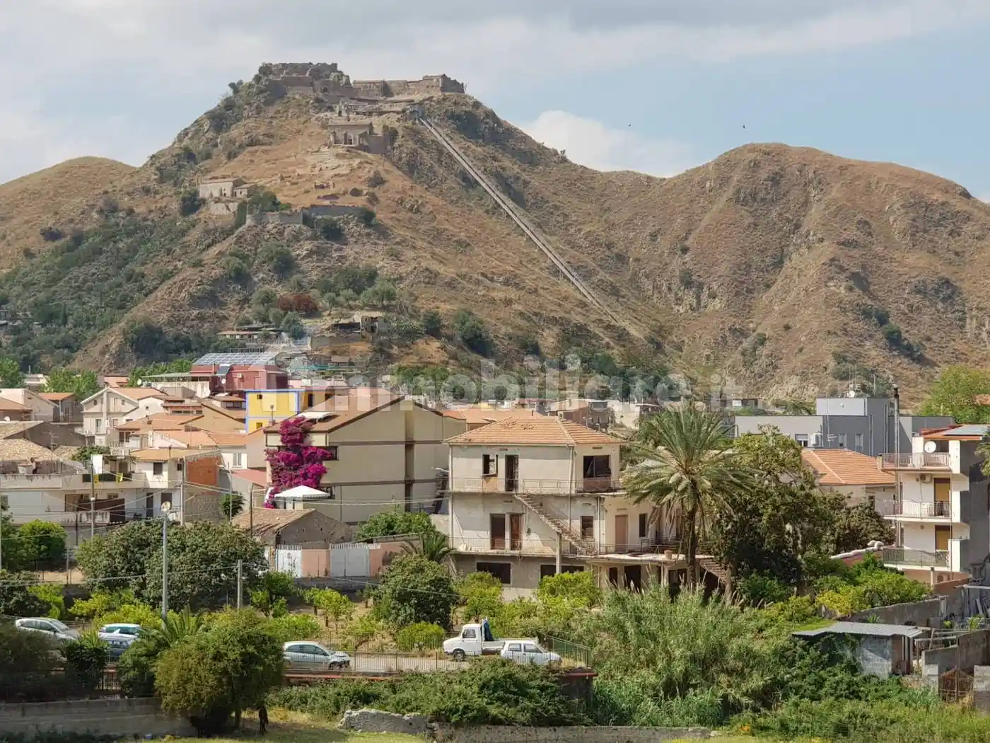Appartamento in vendita a Calatabiano