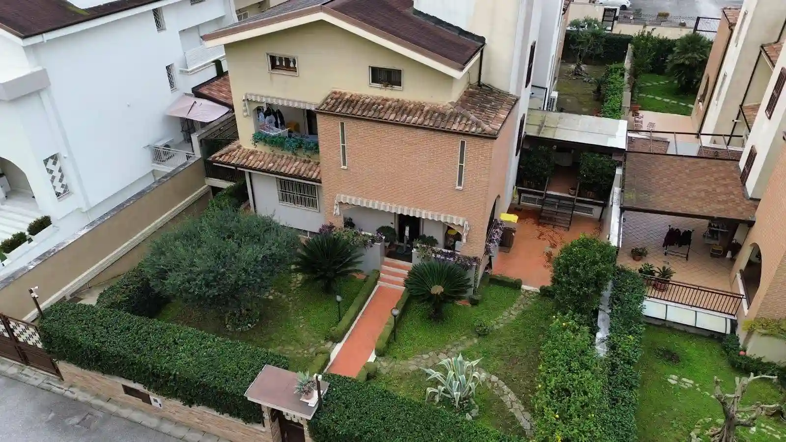 Villetta a schiera - foto 2