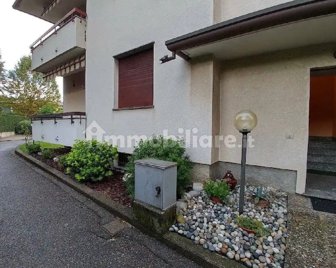 Appartamento in affitto a Lurate Caccivio