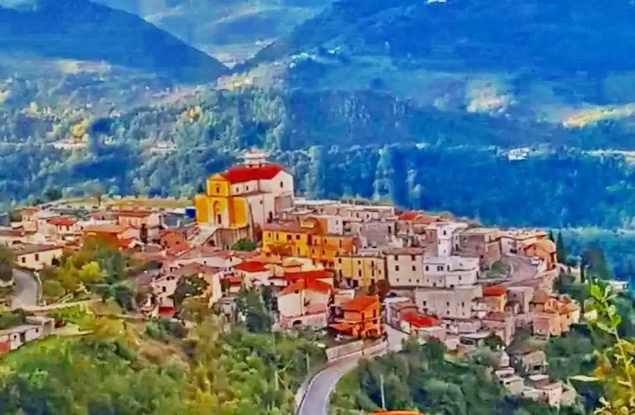 Casa indipendente in vendita a Pescosolido