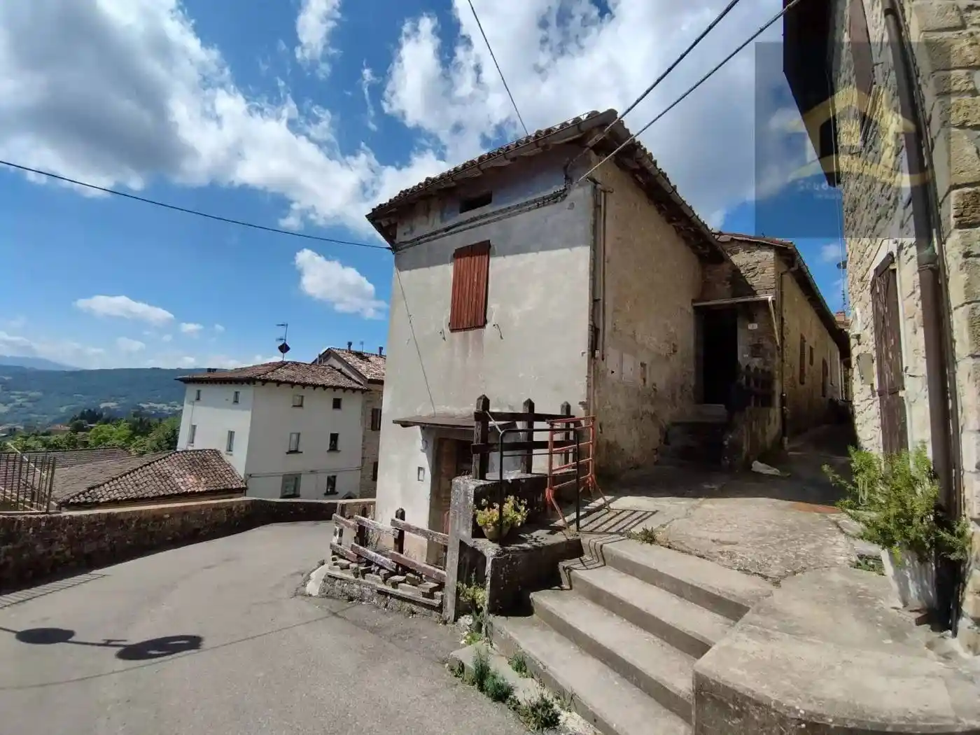 Appartamento in vendita a Tizzano Val Parma