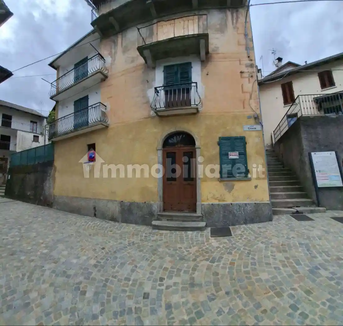 Villa in vendita a Re