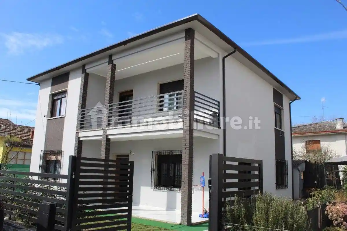 Villa in vendita a Gaiba