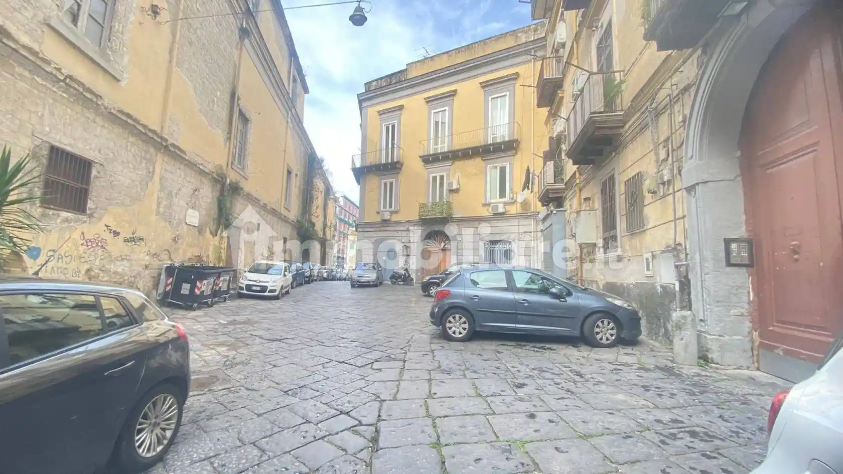Appartamento in vendita a Napoli
