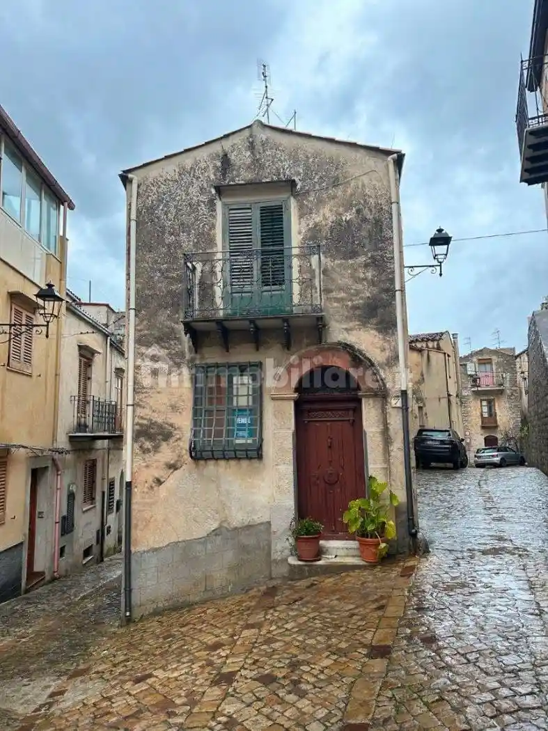 Casa indipendente in vendita a Gratteri