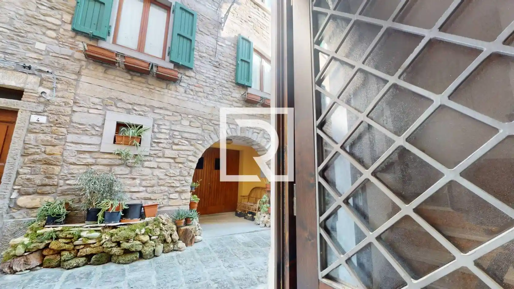 Casa indipendente in vendita a Portico e San Benedetto