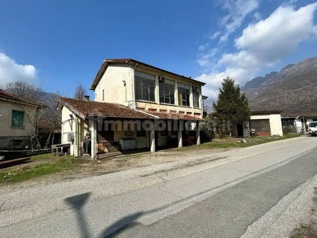 Palazzo - Edificio in vendita a Mergozzo