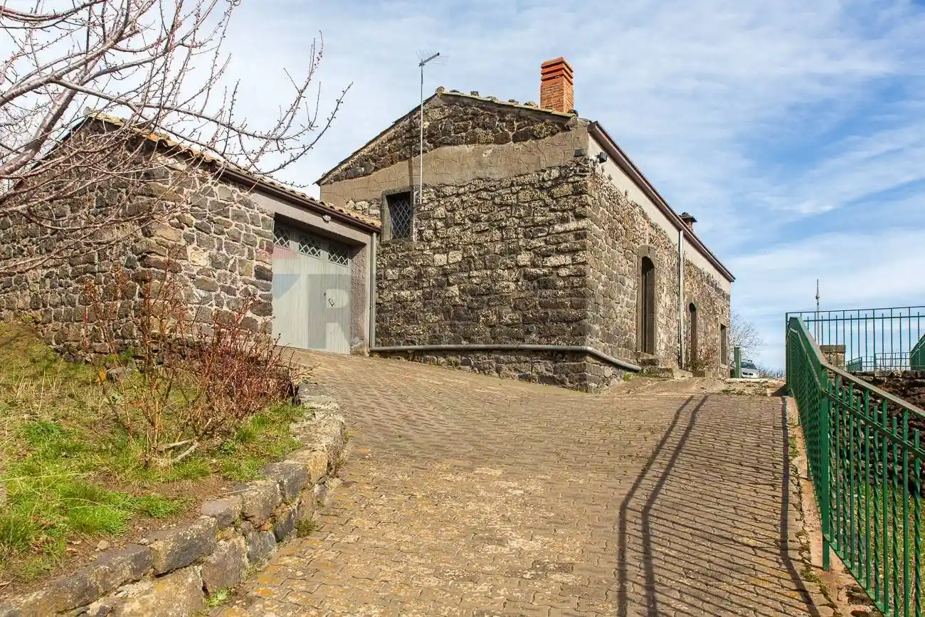 Rustico - Casale in vendita a Ragalna