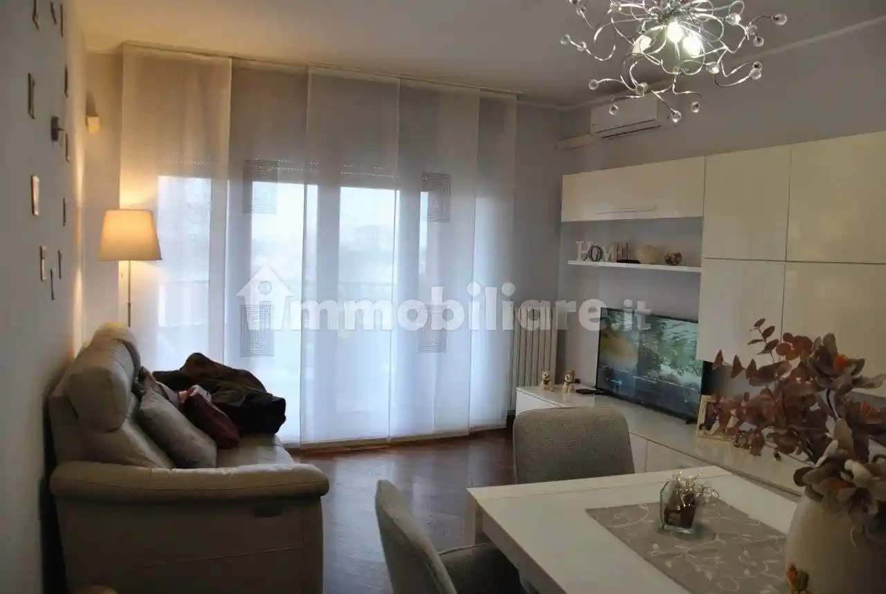 Appartamento in vendita a Vanzago